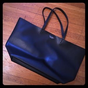 NWOT: VS tote bag
